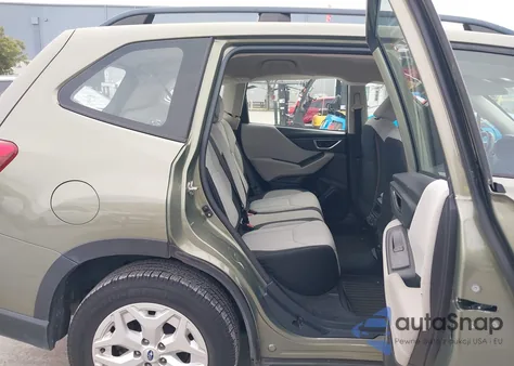 2021 Subaru Forester z USA, uszkodzony, nr VIN JF2SKADC9MH481629